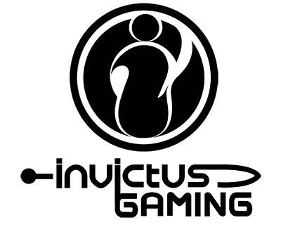 资讯两人往壕沟里一蹲，等着快递员来送货了